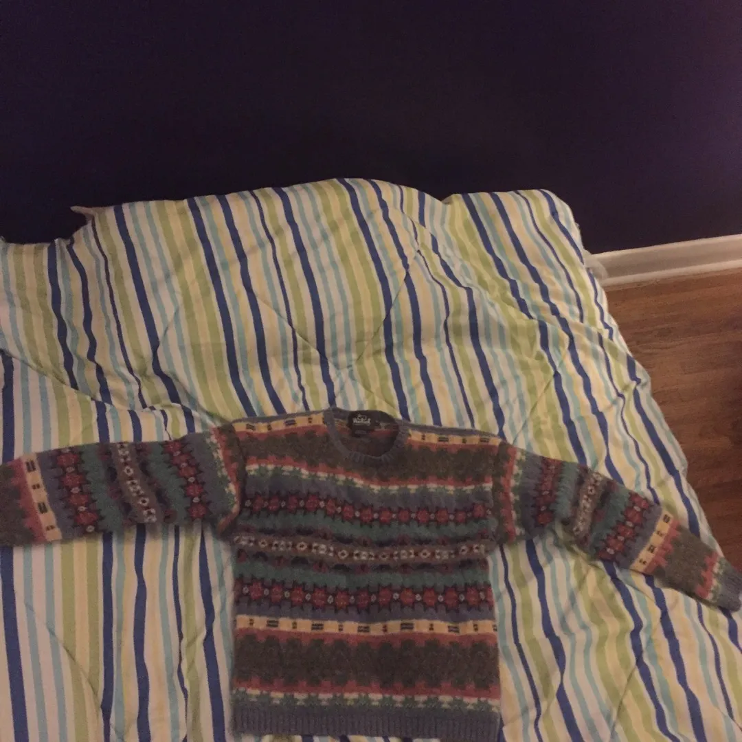 patterned wool sweater photo 1