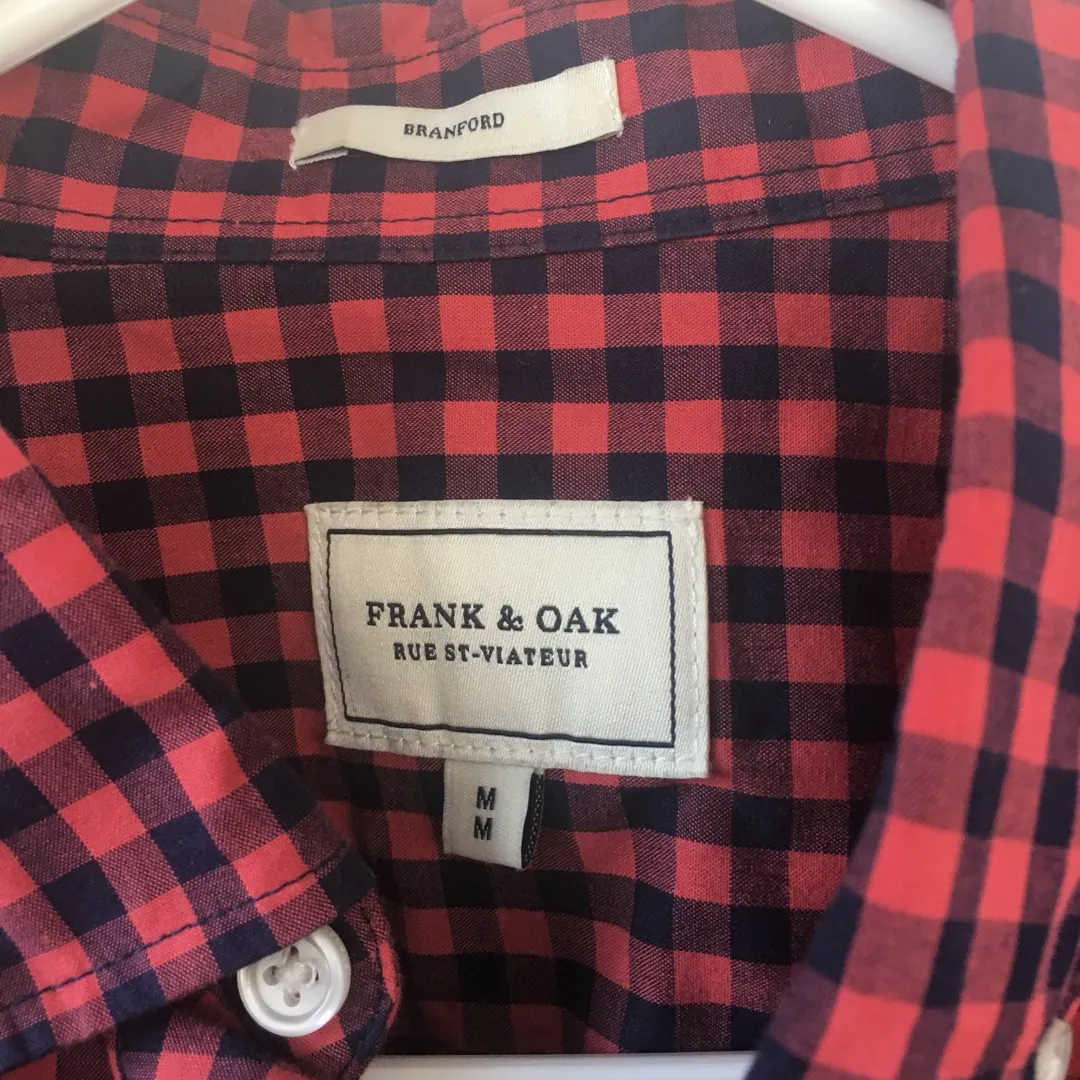 Men’s Button Up Shirts (size Medium) photo 3