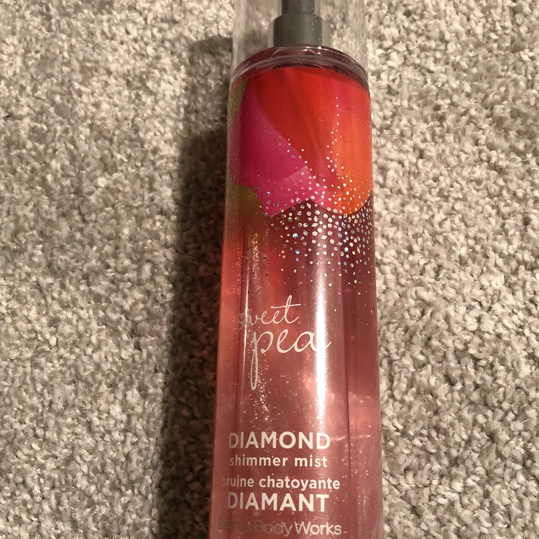 Bath And Body Works Shimmer Mist photo 1