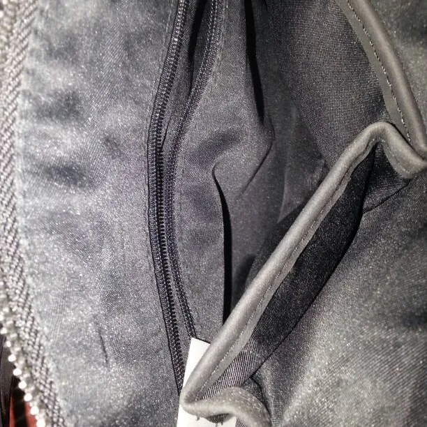 Vegan "Leather" Purse / handbag (Like New Condition) photo 7