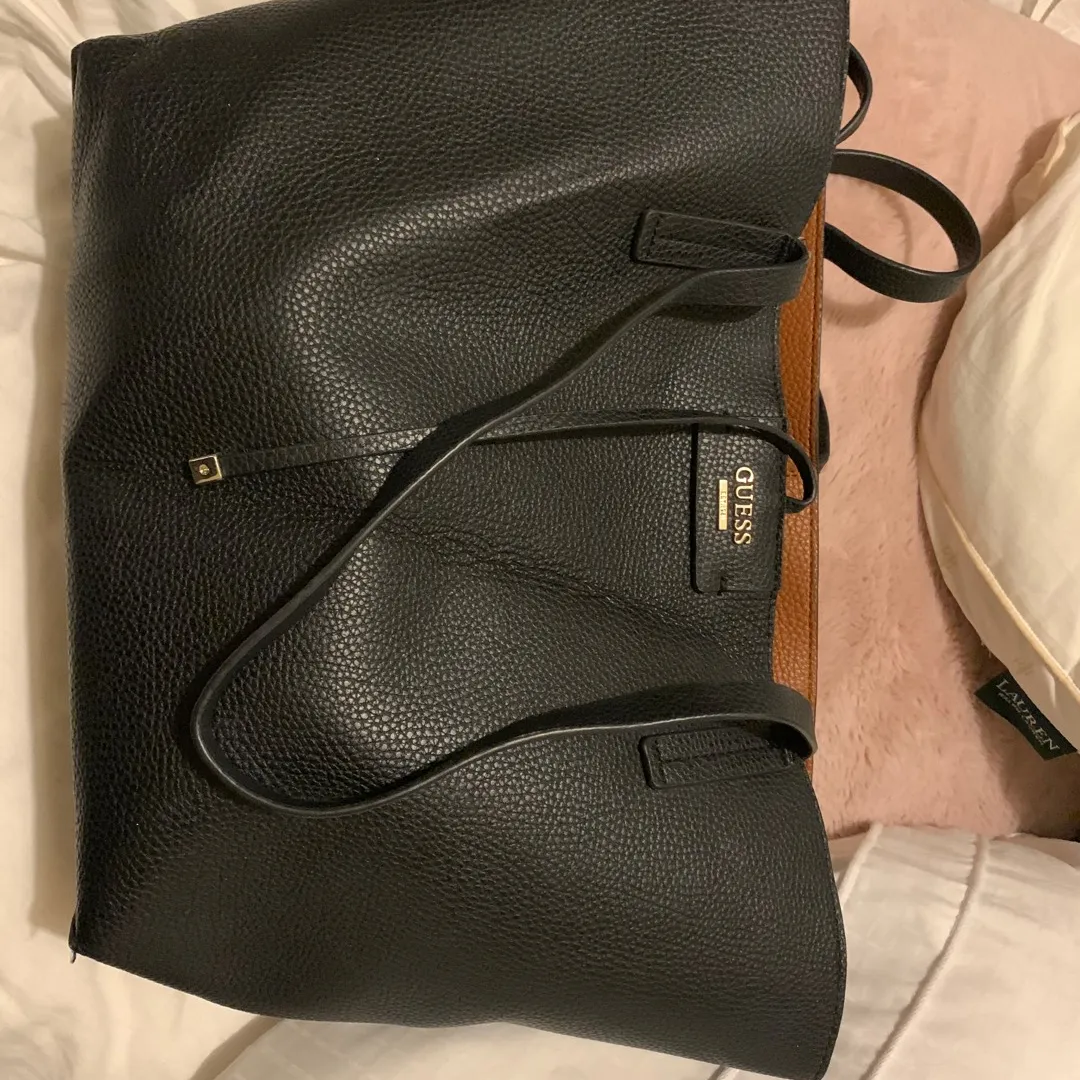 Guess Tote Bag With Zippered Bag photo 1