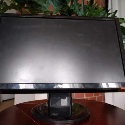 Asus HDMI LCD Computer Screen photo 1