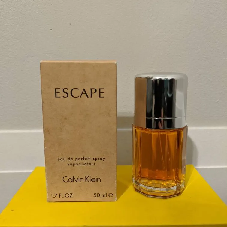 Calvin Klein Escape Perfume photo 1