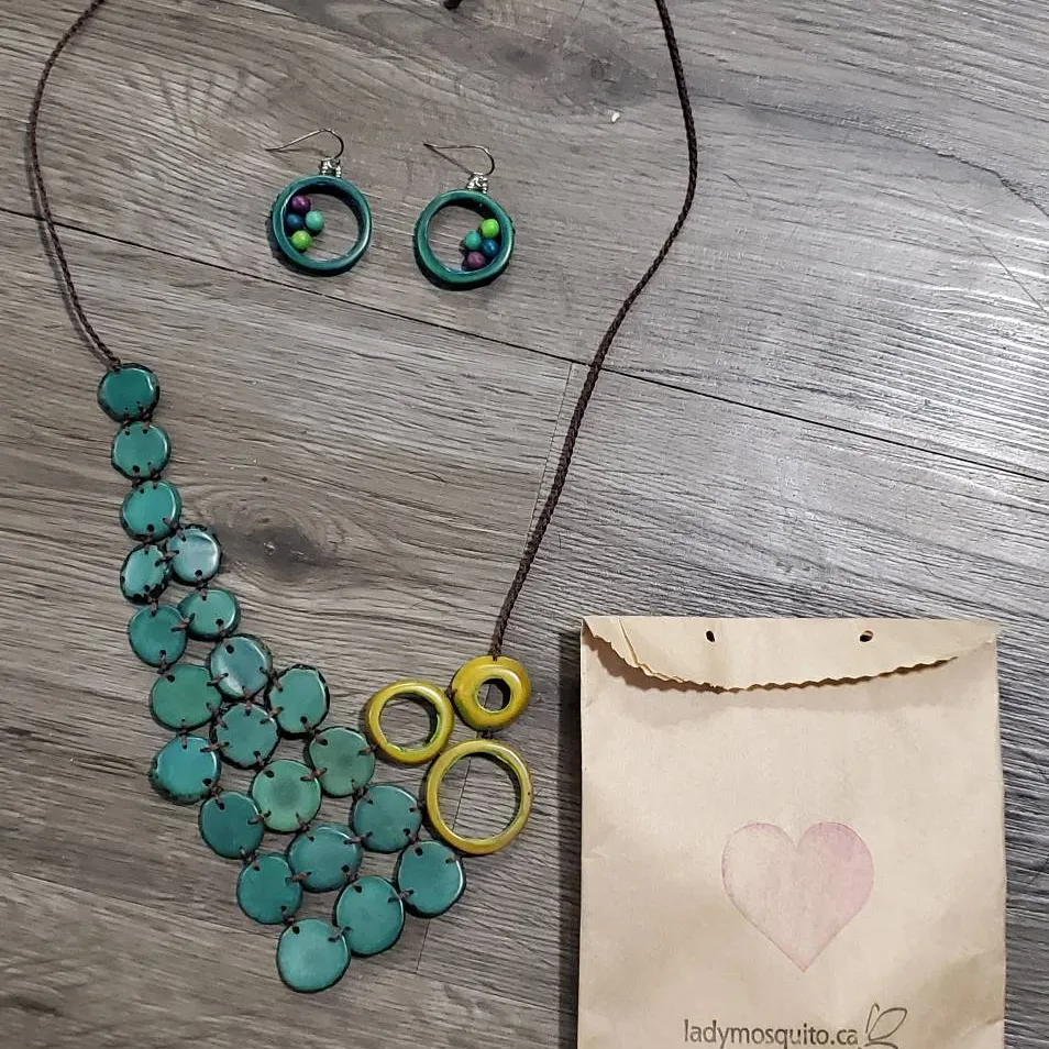 Lady Mosquito Teal Necklace & Earring photo 1