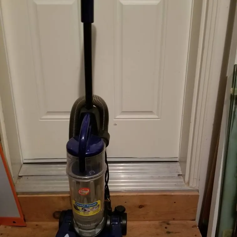 Vacuum - Bissell Easyvac photo 1