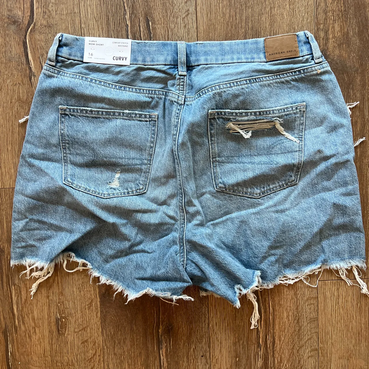 BNWT: American Eagle Destroyed Jean Shorts - size 16 photo 1