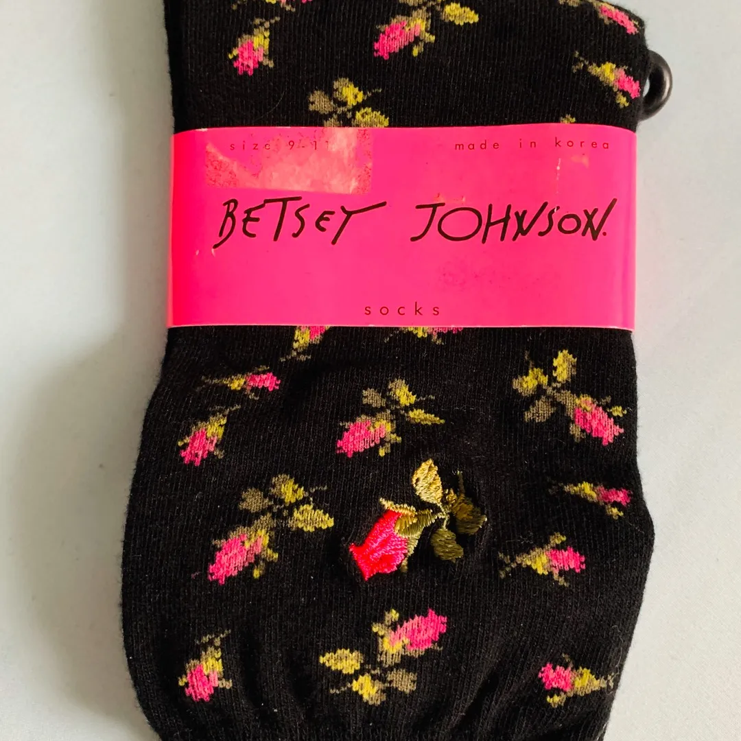 Betsey Johnson Rose Socks photo 1