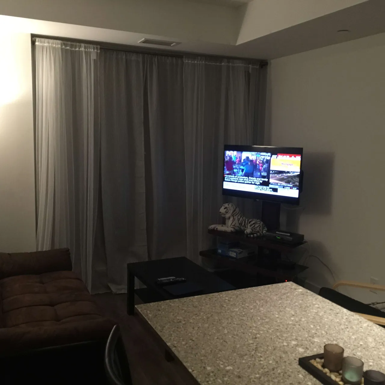 Condo Apartment one bedroom for rent fully furnished photo 3