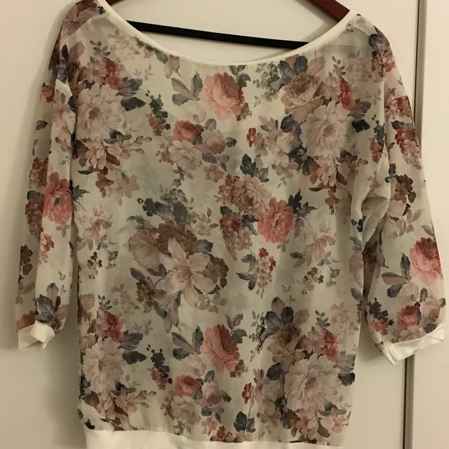 Pull & Bear Sheer Floral Top Sz S photo 1