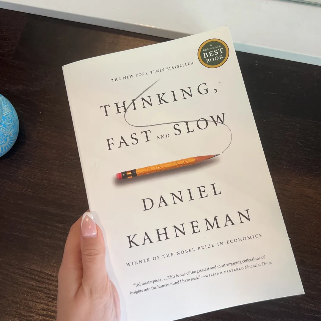Thinking, Fast And Slow Book photo 1