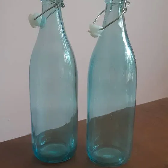 Bird Bottle Holder + 2 Blue Glass Bottles photo 9