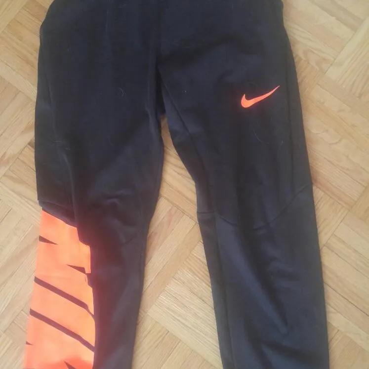 Nike Pants photo 3