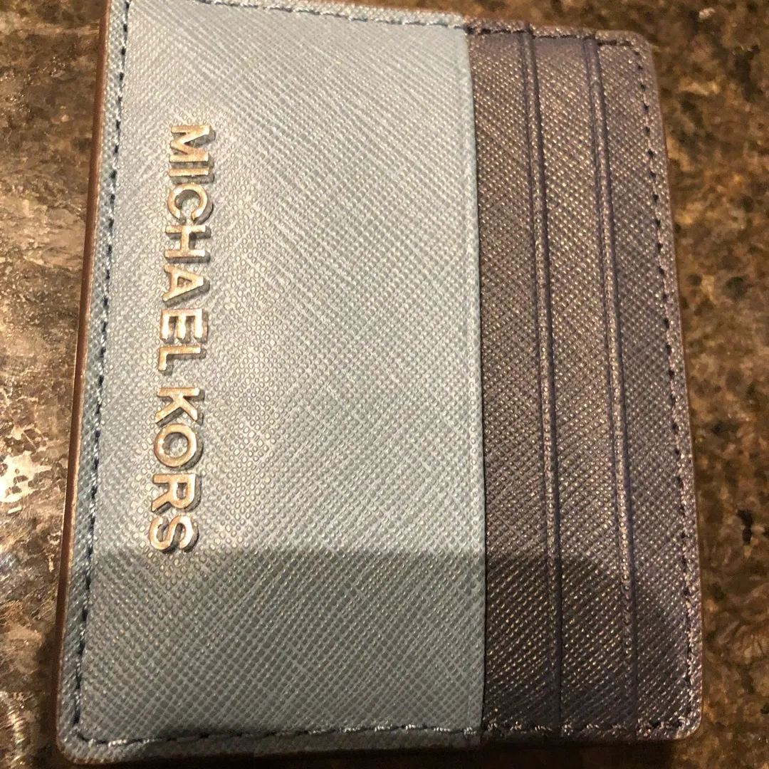 Micheal Kors card wallet photo 1