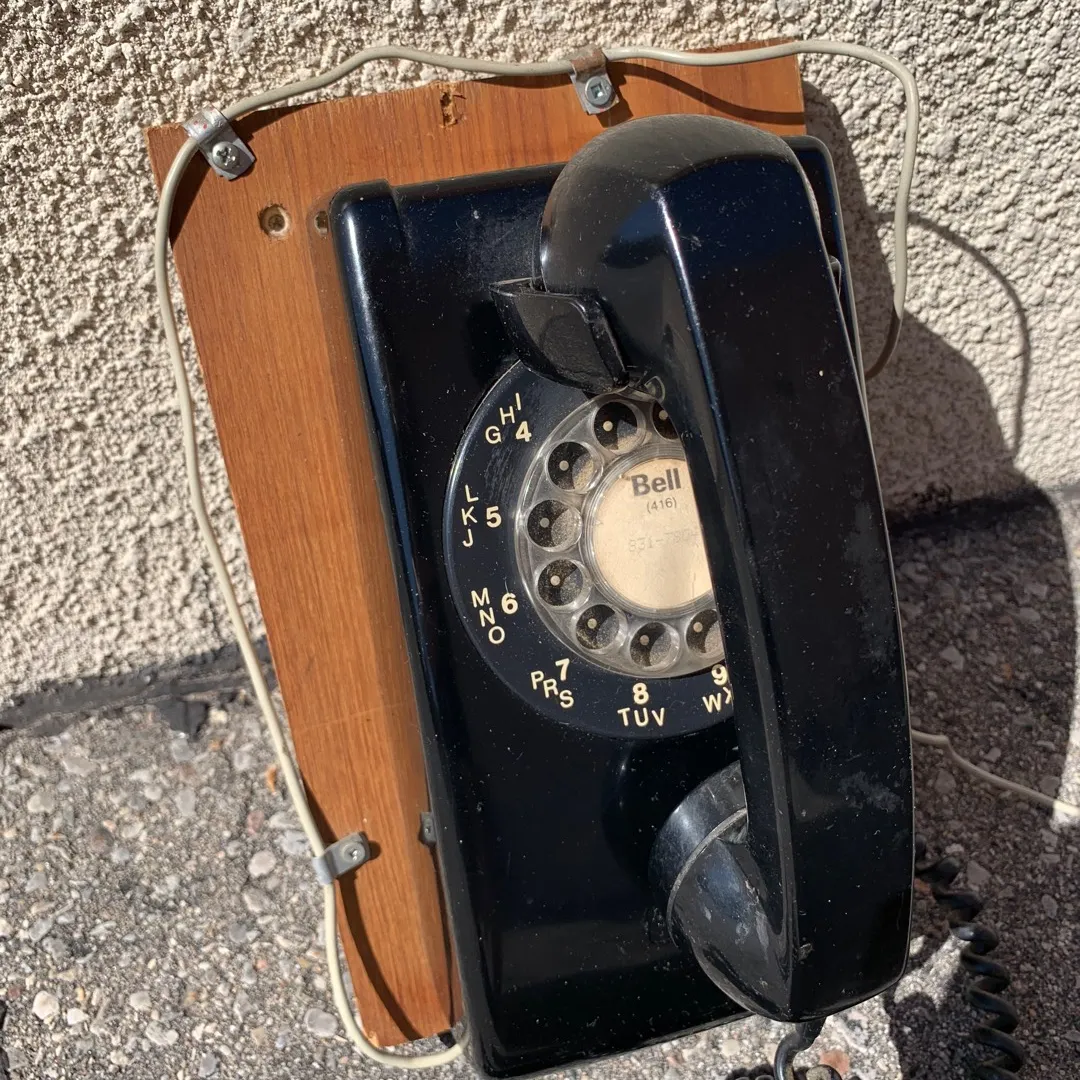 Old Rotary Phone photo 3