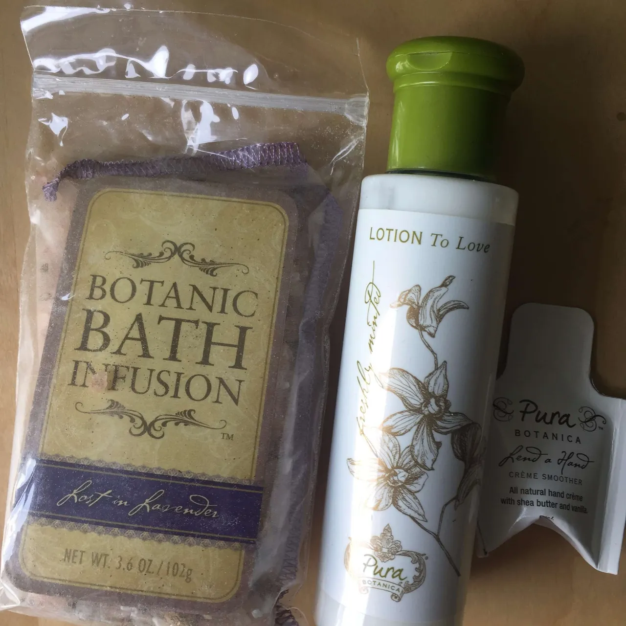 New Pura Botanica bath infusion salt, hand smoother  & lotion... photo 1