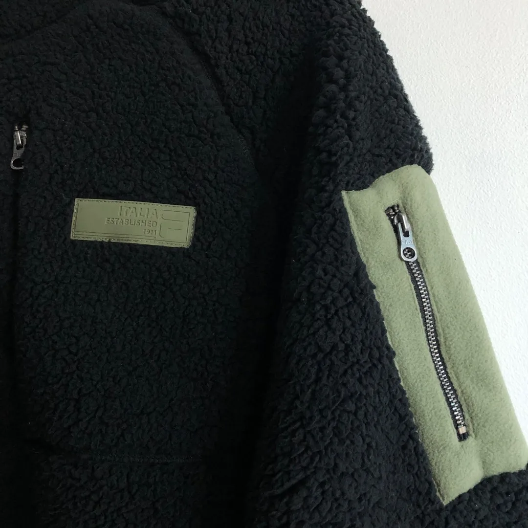 Medium FILA urban Outfitters Fleece Sweater photo 4