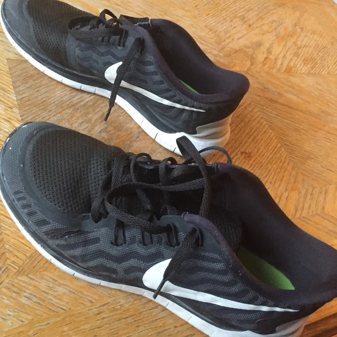 Men’s Nike Free 5.0 Running Shoes Size 11 photo 1