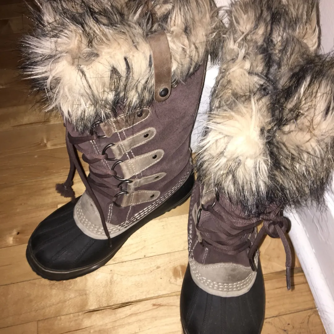 SOREL Winter Boots photo 1