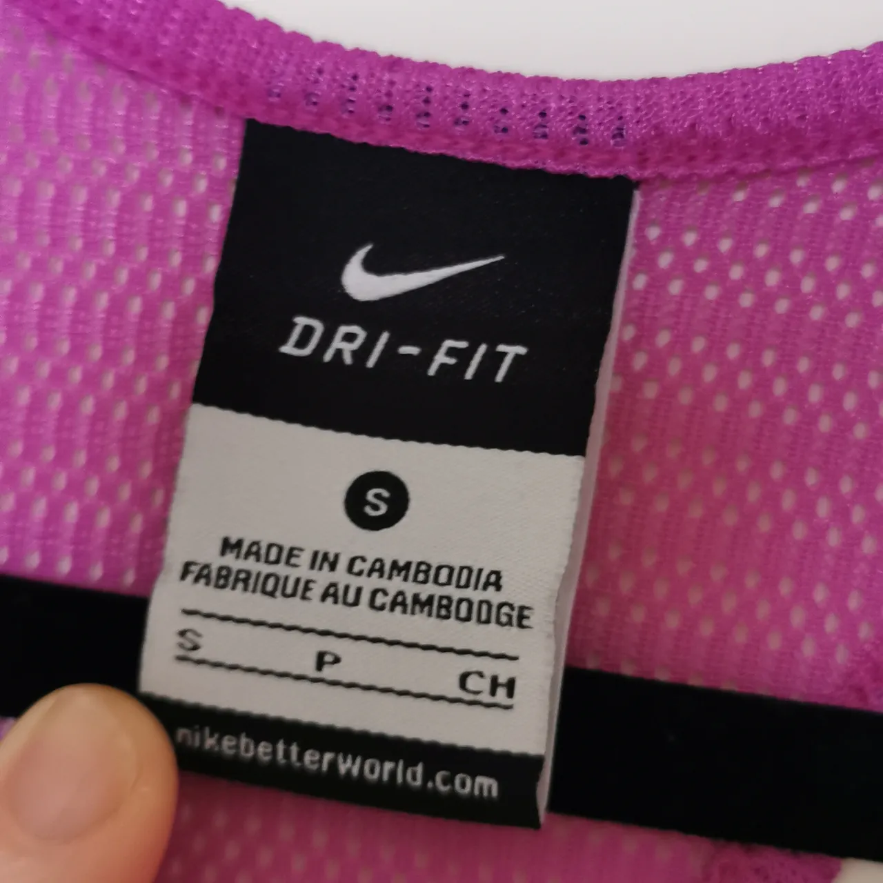 Nike drifit magenta A workout tank top photo 4