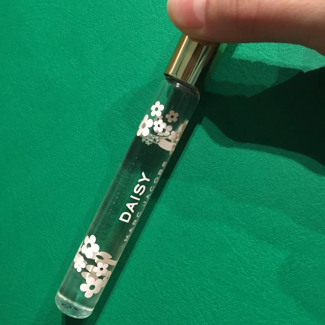 Daisy Marc Jacobs Roll On Perfume photo 3