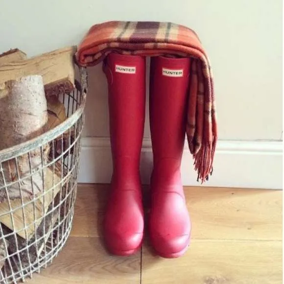 Like New Hunter Original Refined Tall Rain Boots Size 7 photo 1