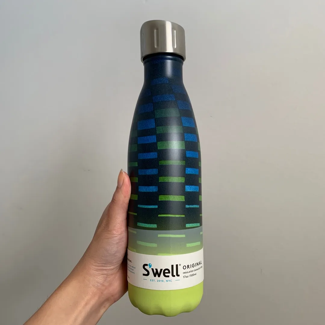 S’well Bottle photo 1