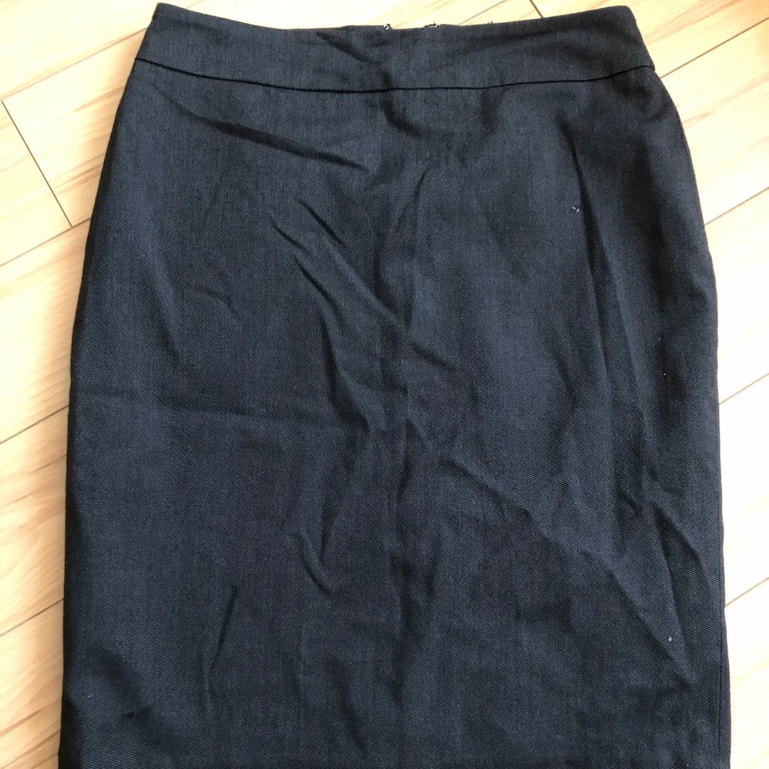 Size 4 RW&co Grey Pencil Skirt photo 1