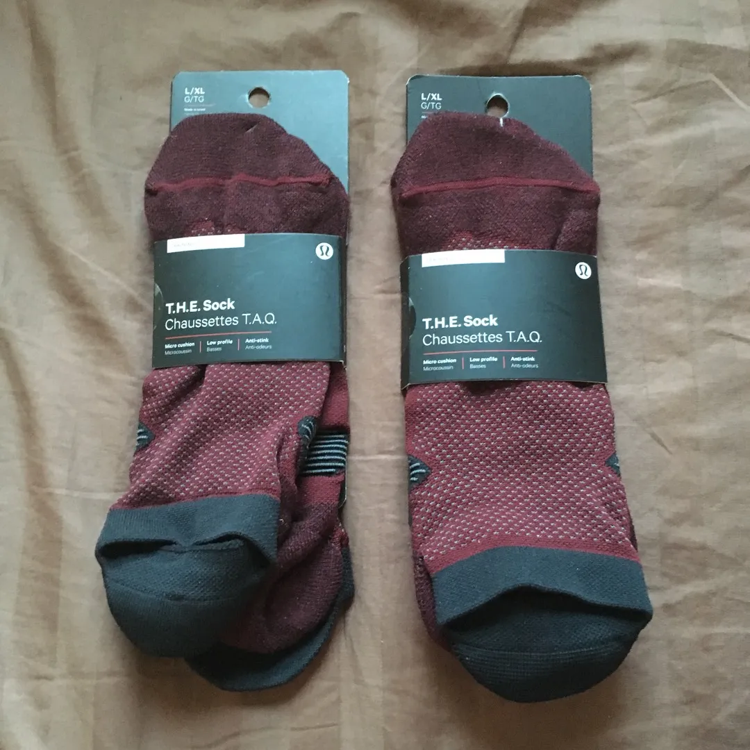 Men’s L/XL Lululemon Socks photo 1