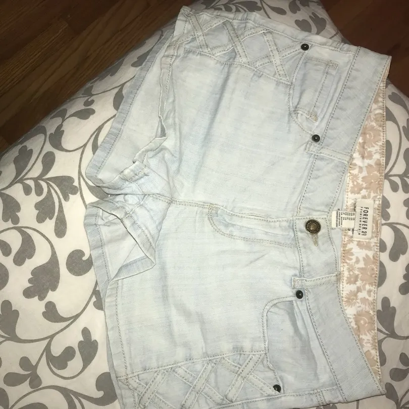 Forever 21, Short Jean Shorts, Size 29 photo 1