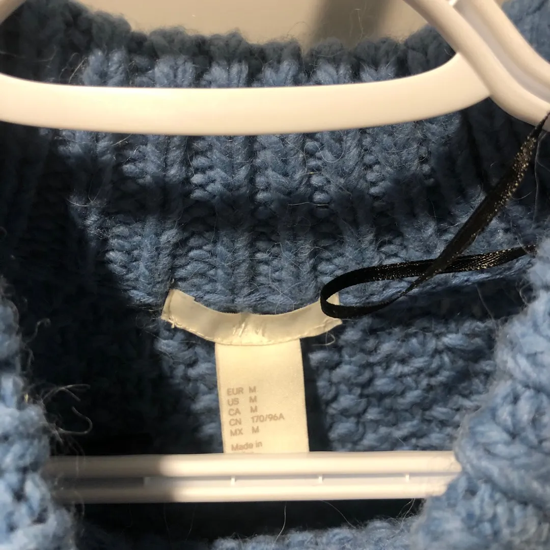 Blue H&M Sweater photo 3