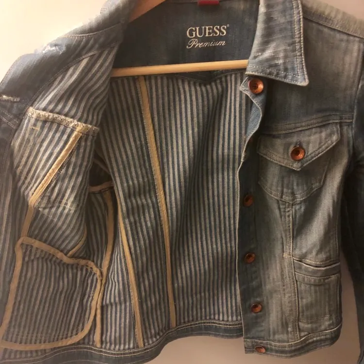 GUESS jean jacket photo 4