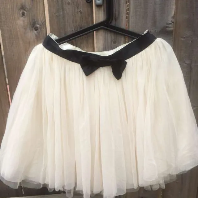 Froufrou Skirt Size S/M photo 1