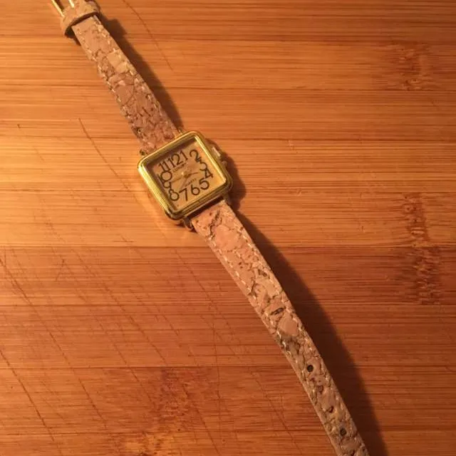 New Cork Band Gold Wrist Watch photo 1