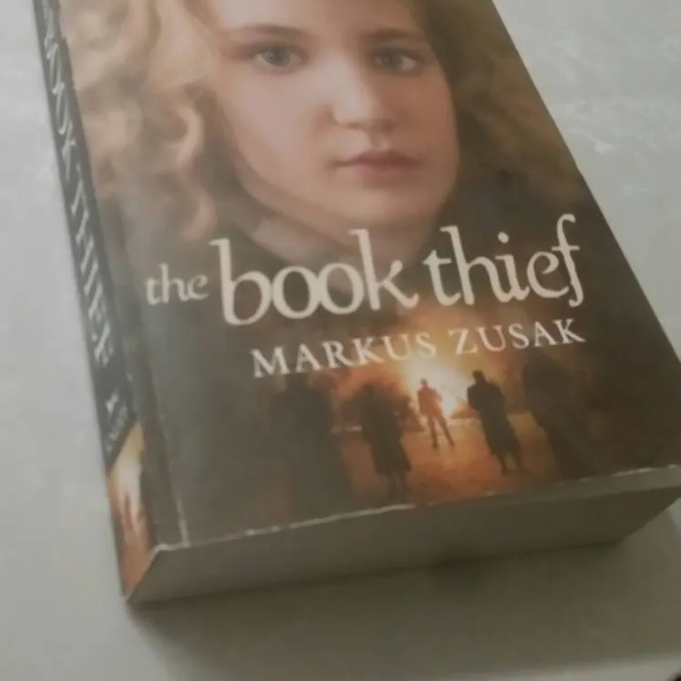 The Book Thief novel photo 1