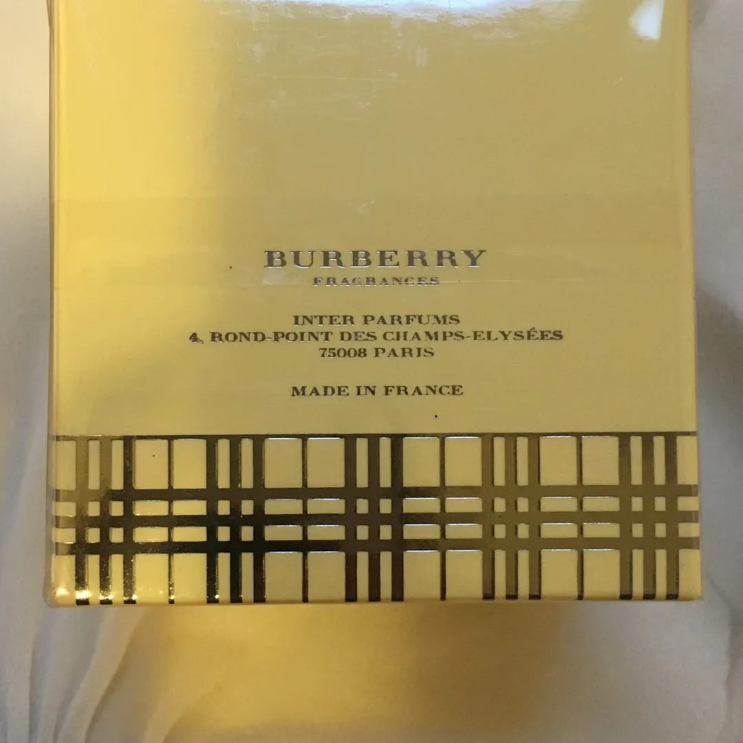 BNIB Perfume - Burberry Weekend photo 3