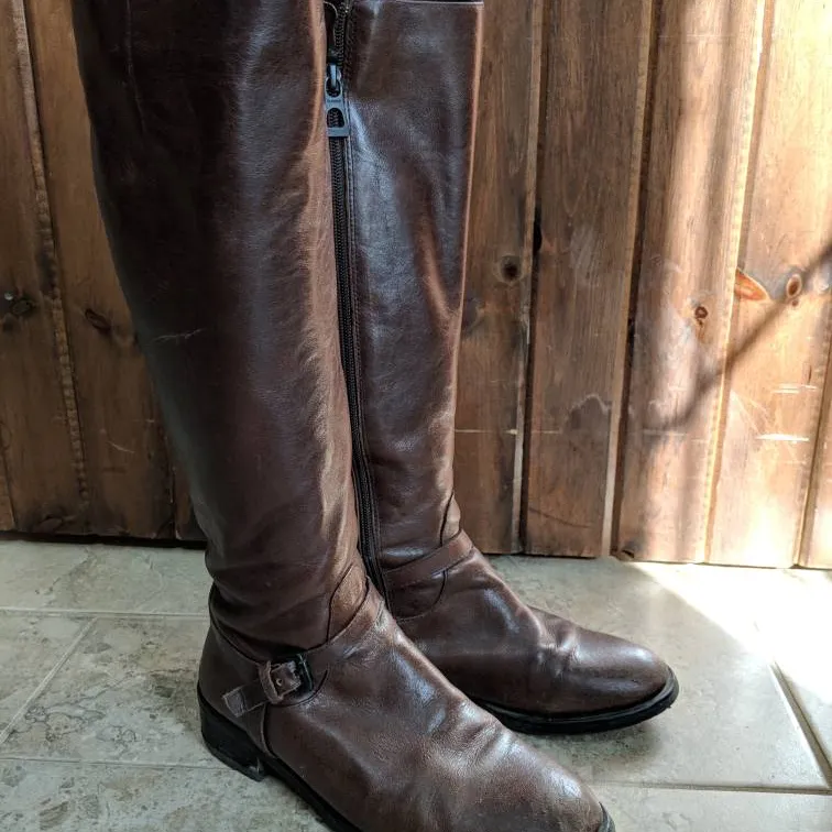 Boots - ISO Women's Size 7-7.5, Trading Size 8.5-9 photo 1