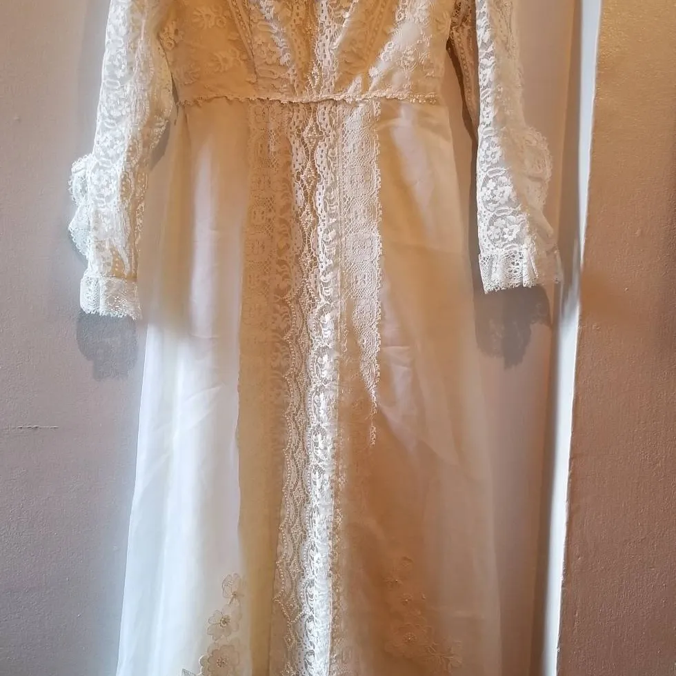Vintage Wedding Dress photo 1