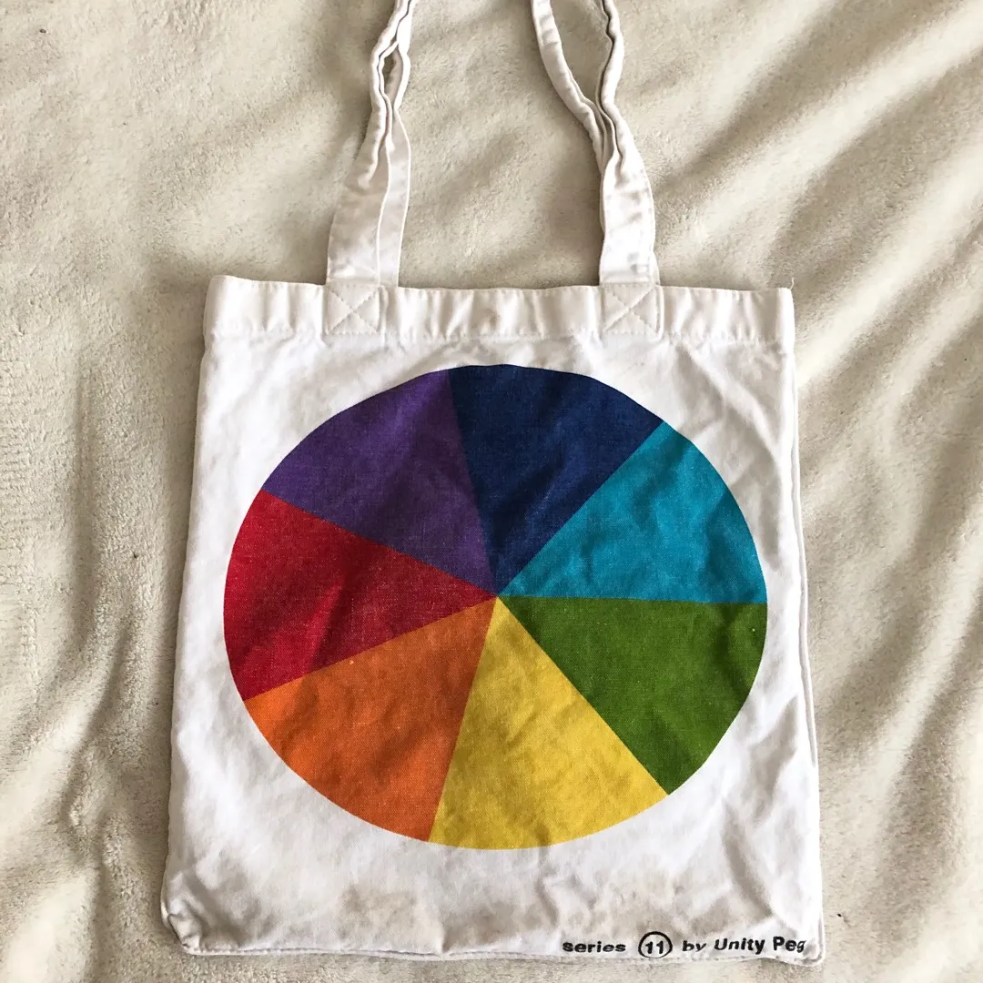 Rainbow circle bag photo 1