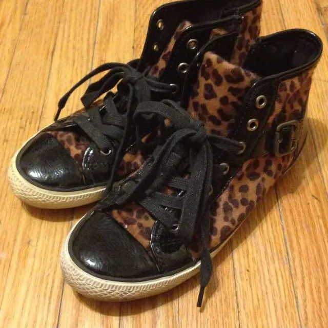 Leopard Print Shoes - Wm 9 photo 1