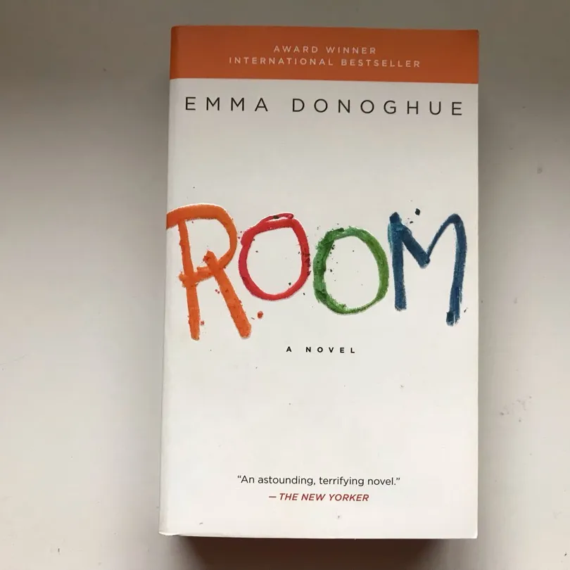 Room By: Emma Donoghue photo 1