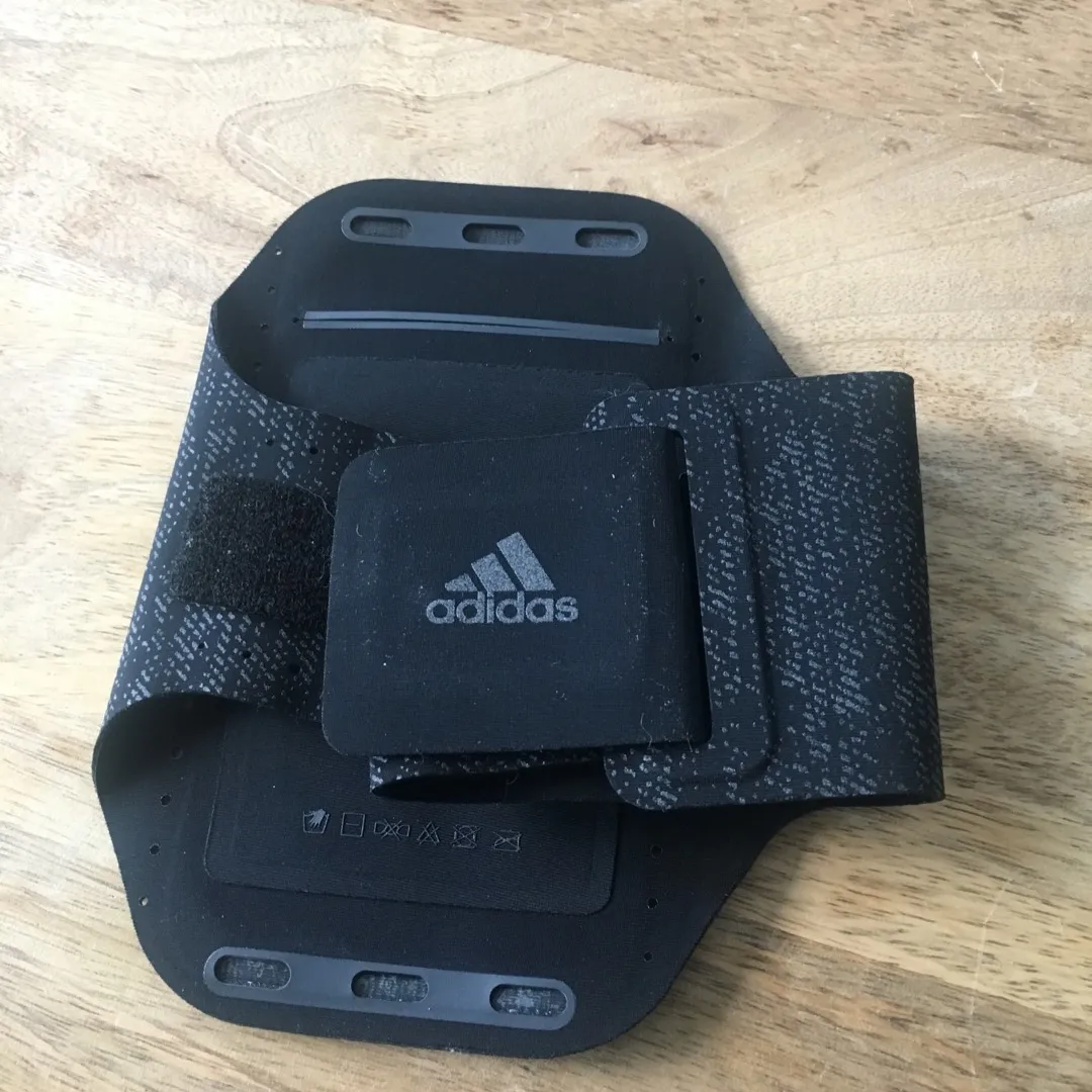 Adidas Arm Phone Holder photo 3