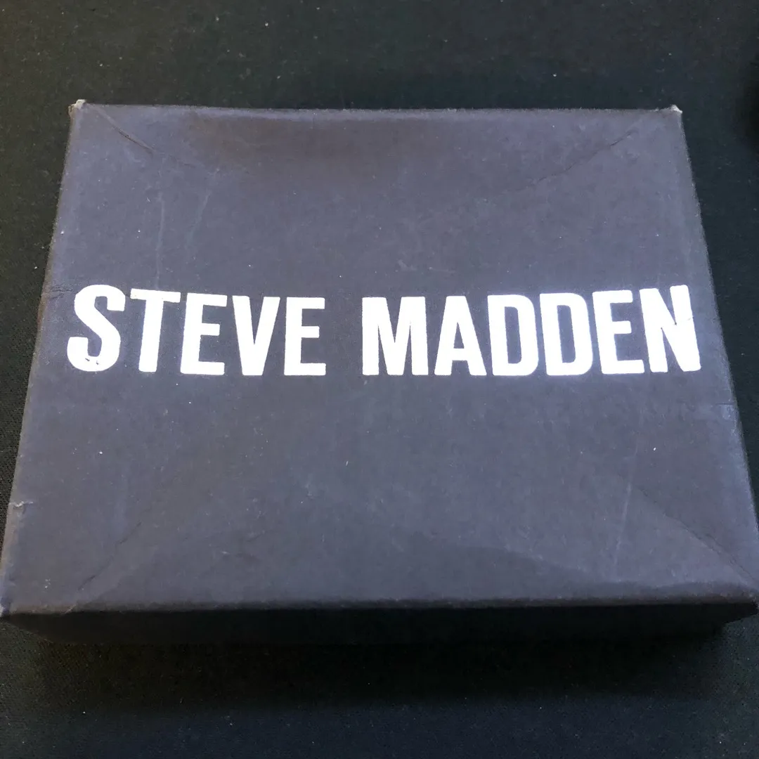 Steve Madden wallet photo 1