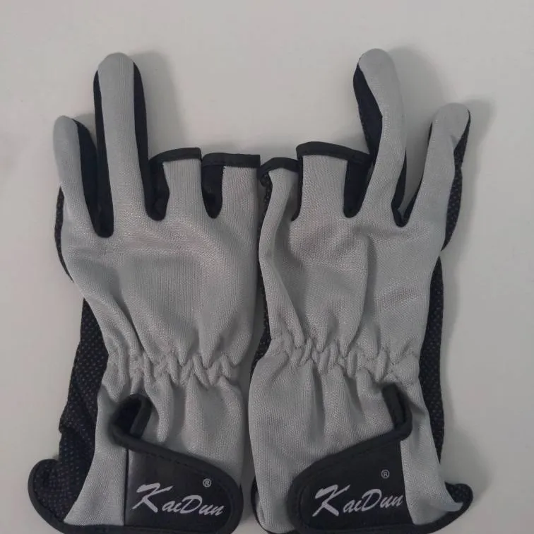 Fingerless Gloves photo 1