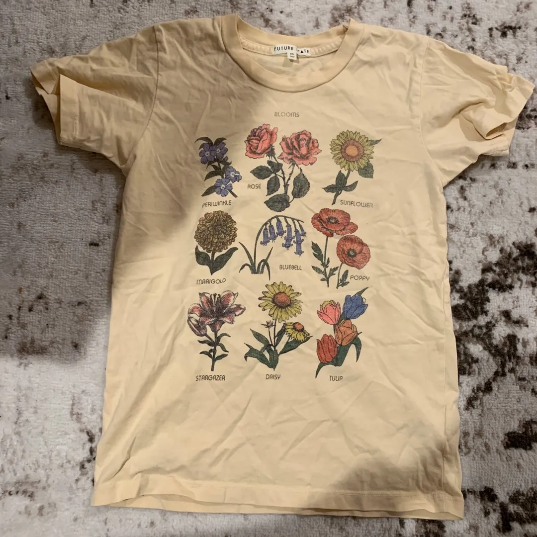 Urban Outfitters Graphic T photo 1