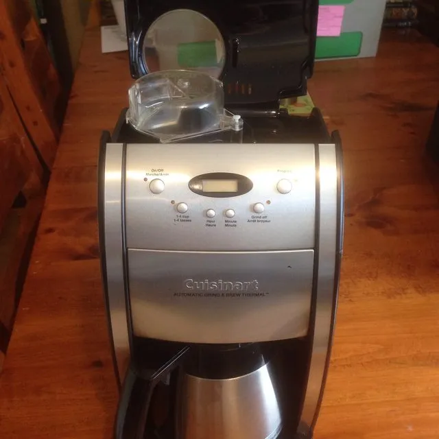 Cuisinart Grind N Brew Coffee Maker With Thermal Pot photo 1