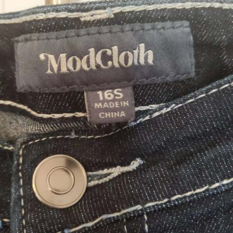 The Los Feliz Jeans
By Modcloth 
16S photo 3