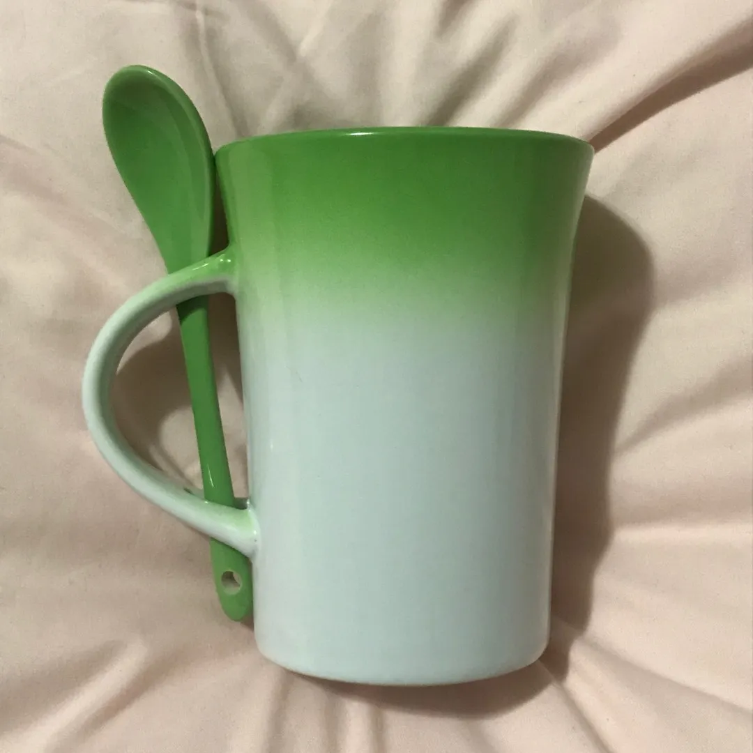 Green and White Gradient Mug 💚 photo 1