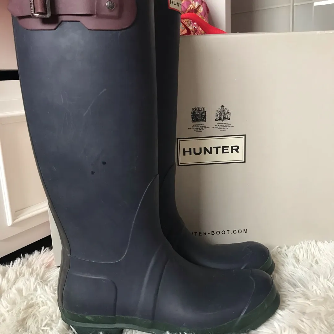 Hunter Boots Limited Edition- Size 8.5 photo 3