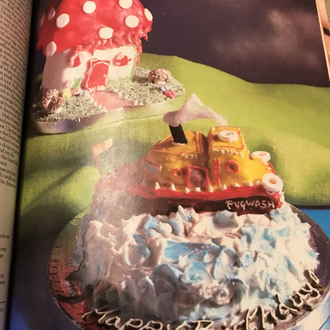 Retro Cakes And Cake Decoration Book photo 3