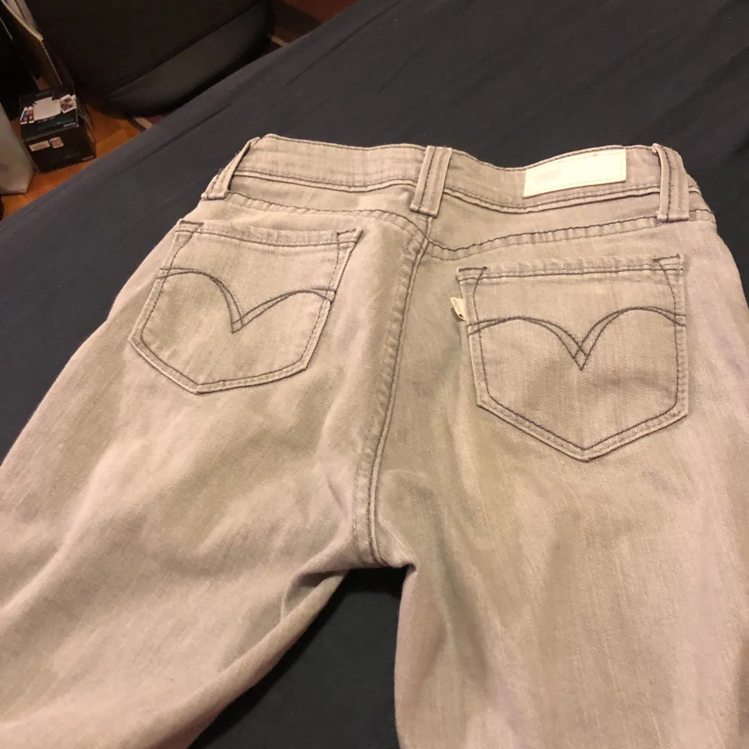 Levi’s Grey Jeans Size 27 photo 5